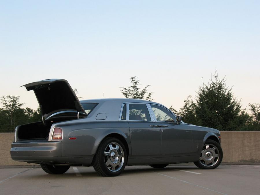  Rolls-Royce Phantom 2007 года  (фото 41 из 102)